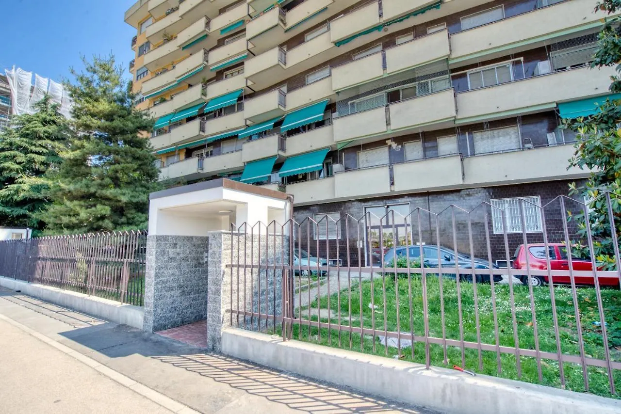 Caseospitali - Casa Luce, A Due Passi Dal San Raffaele Вимодроне 0*,
