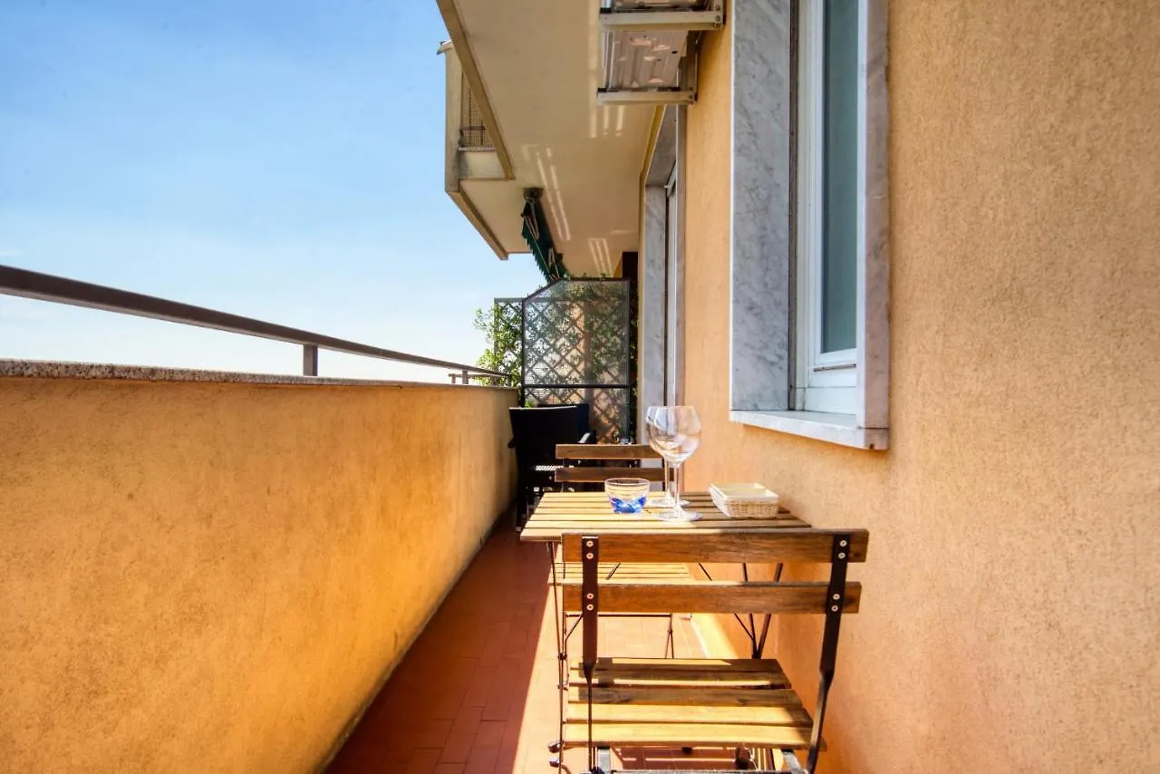 Caseospitali - Casa Luce, A Due Passi Dal San Raffaele Vimodrone Apartman